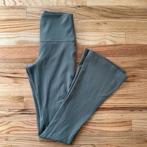 lululemon Align Leggings High-Rise Mini-Flared Pant 32” Size 4 Grey Sage